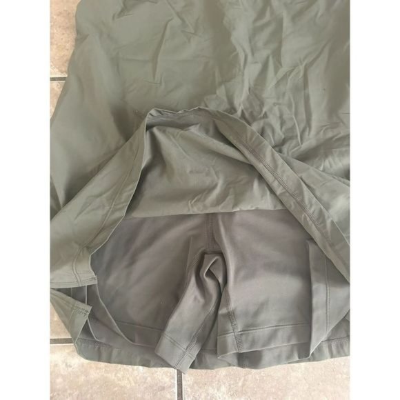 NWT Nike L Training Skort Dress Olive Green Slim Fit $90 - Picture 2 of 8